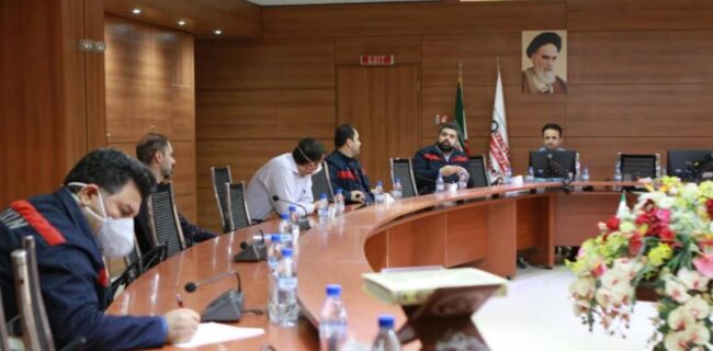 اولین جلسه سال ۱۳۹۹ کمیته کنترل و پیشگیری کرونا در شرکت فولاد اکسین خوزستان