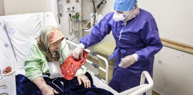 کمبود بیش از ۸۰ هزار پرستار در کشور/ مراجعات بیماران غیرکرونایی در اردیبهشت افزایش می‌یابد
