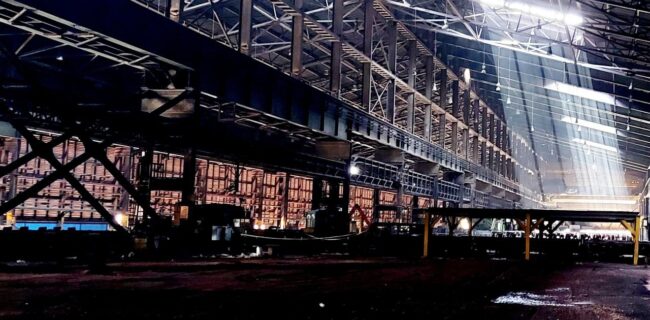 با خاموشی فولاد، صنایع کشور متوقف می‌شوند