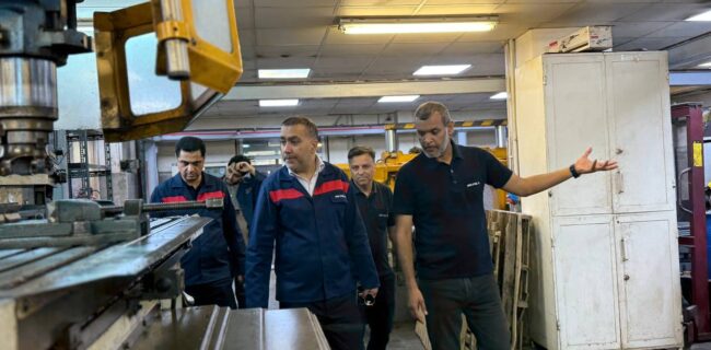 بازدید قائم‌مقام شرکت فولاد اکسین خوزستان از مجتمع آزمایشگاهی پیشرفته کنترل کیفیت